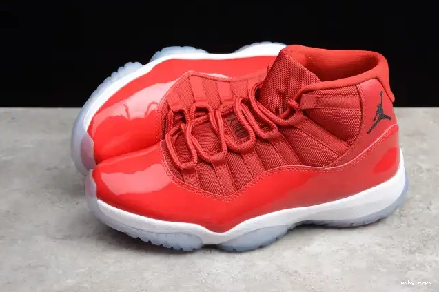 Cheap Husky RetroGym Jordan 11 378037-623 Air Red 0618